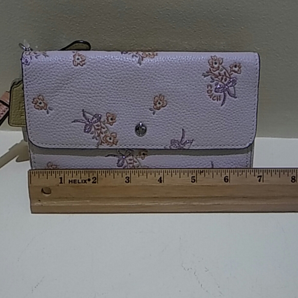 COACH TRIPLE WRISTLET - Picture 5 of 5